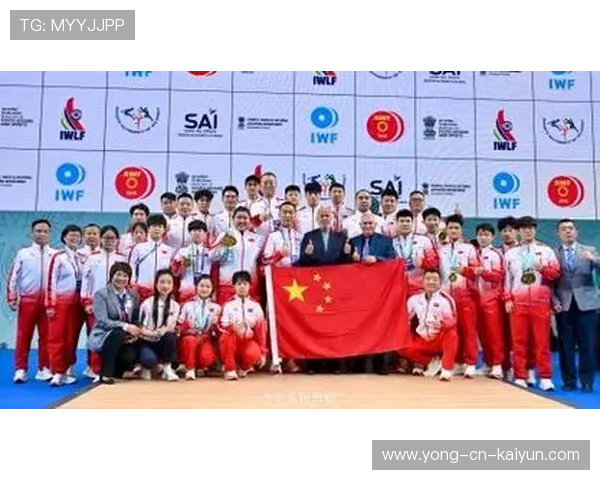 世界举重锦标赛中国队在成年与青年两个梯队中均有优异表现为未来奠定坚实基础与储备人才受到关注